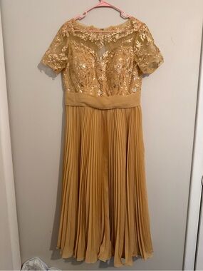 Girls' Gold Lace & Pleated Chiffon Dress